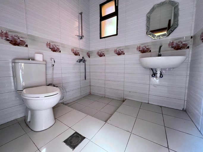 Bathroom 4, Bedouin Garden Village, Aqaba
