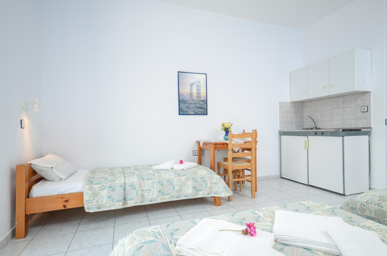 Bedroom 2, Psili Ammos Studios, South Aegean