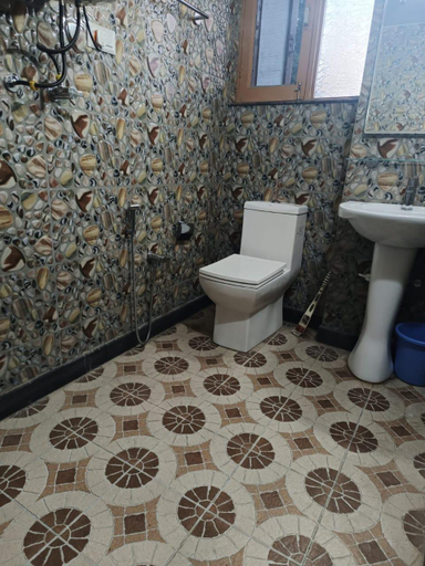 Bathroom 4, Hotel Ruby and Restaurant, Srinagar