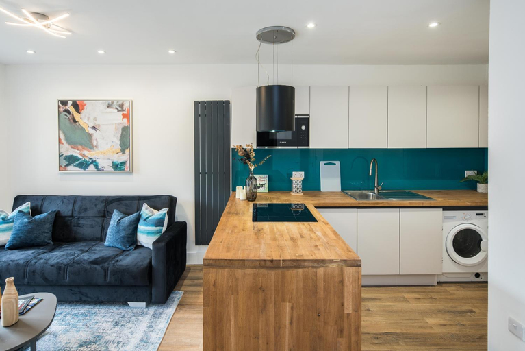 Others 5, BethnalGreen Apartments by Sleepy, London