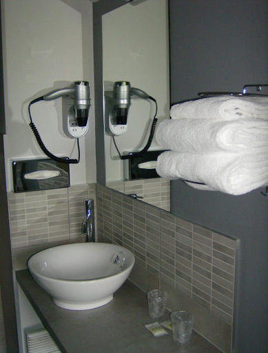 Bathroom 3, Hotel du Parc de la Colombière, Côte-d'Or