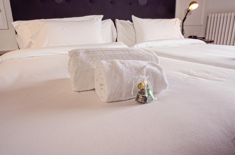 Bedroom 3, Hotel Hita "Nature Experience" for all, Madrid