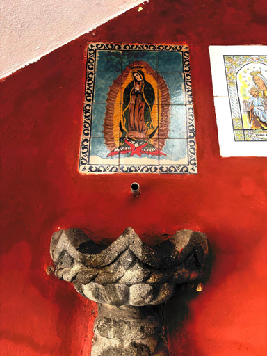 Others 4, Cristales de Antigua La Calzada, Antigua Guatemala