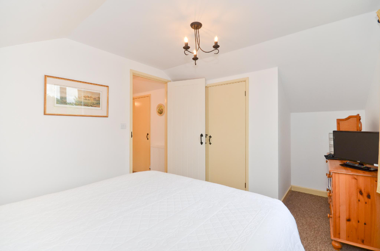 Bedroom 2, The Hayloft, Isle of Wight