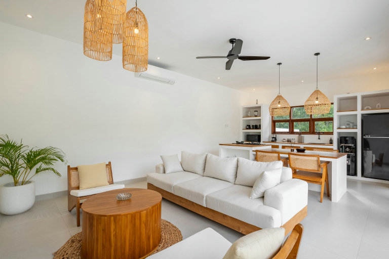 Others 5, Casa Maro, Badung
