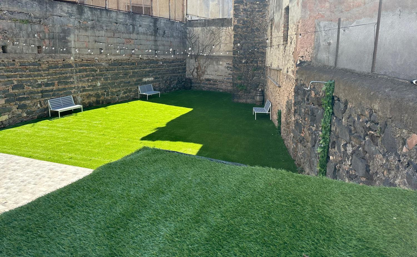 Others 5, Il Giardino in centro, Catania