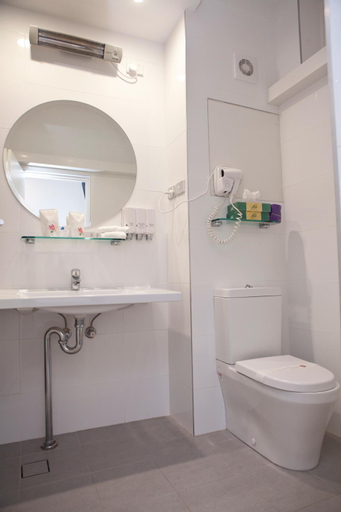 Bathroom 6
