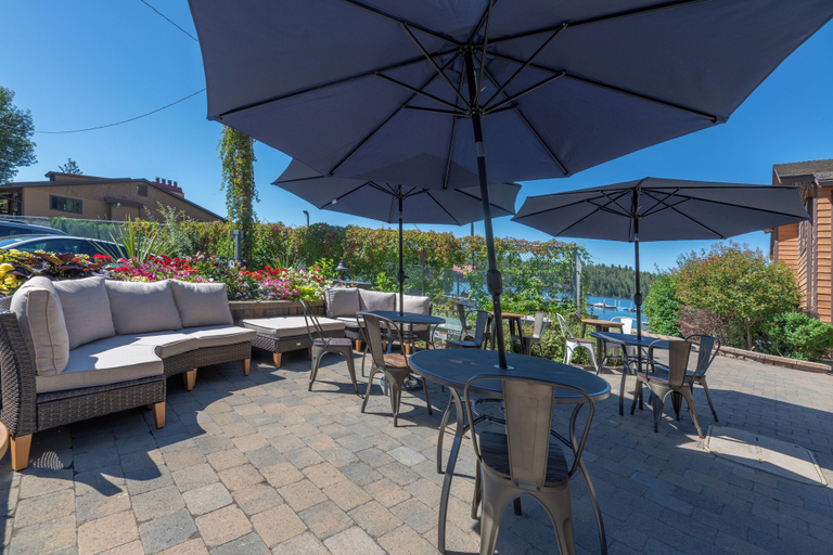 Food & Drinks, Pend Oreille Shores Resort, Bonner