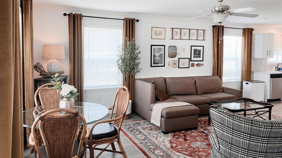 Brand New 2 Bedroom Cottage on Seneca Lake, Yates