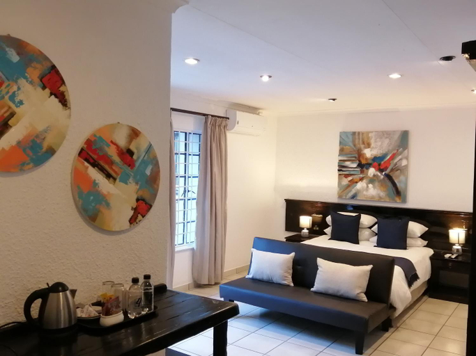 Others 4, Fourways BnB, City of Johannesburg