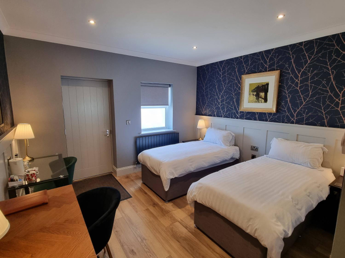Bedroom 2, White Horse Inn & Restaurant, Northamptonshire