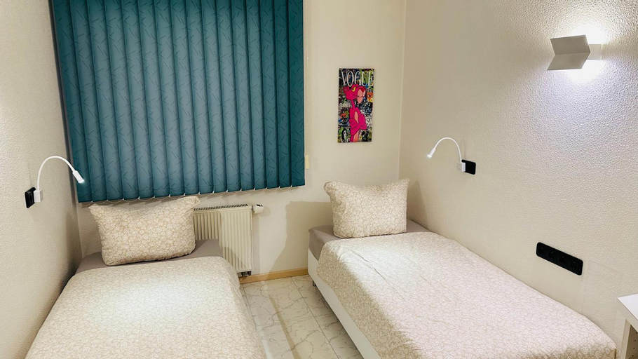 Bedroom 12
