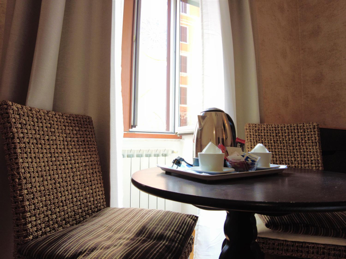Others 3, Gardoce's Guest House, Rome