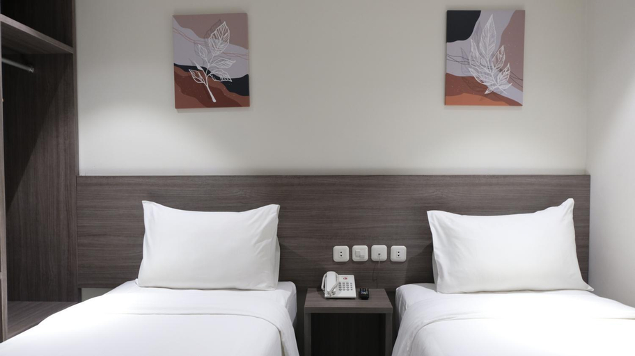 Bedroom 8