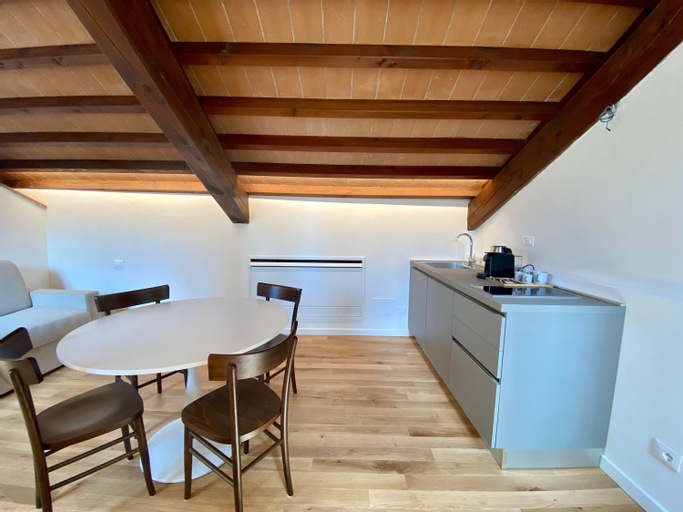 Dining Room 17