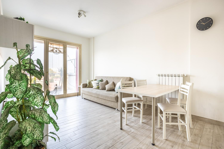Others 4, Urban Retreat -private parking+terrace, Roma