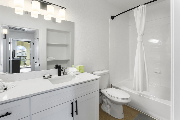 Bathroom 4, Zone LUXE, Maricopa