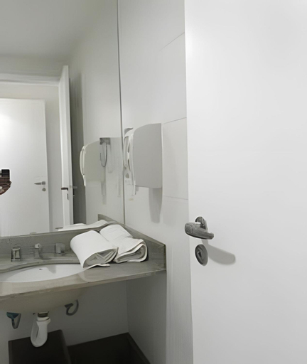 Bathroom 3, Flat Mandai Cabo Frio, Cabo Frio