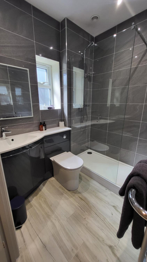 Bathroom 3, White Horse Inn & Restaurant, Northamptonshire