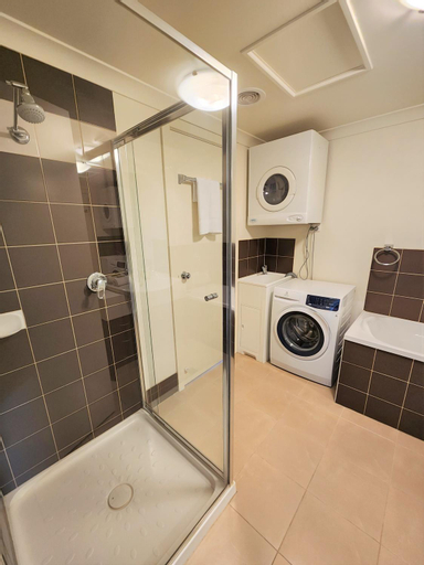 Bathroom 13