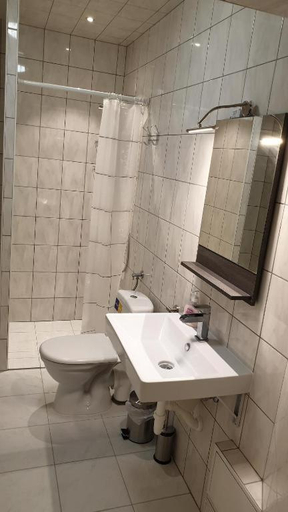 Bathroom 5, Pension Seevetal, Harburg