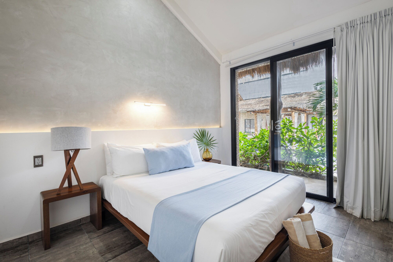 Bedroom 3, Areia Playa del Carmen-Beach front Hotel, Cozumel