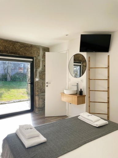 Bedroom 2, Hotel Quinta da Tulha By VimaHotels, Braga