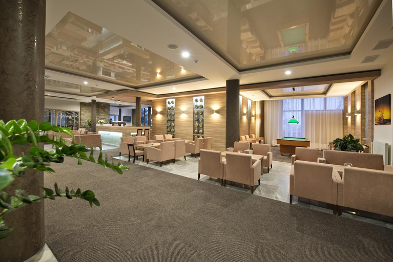 Public Area, Uran, Poprad