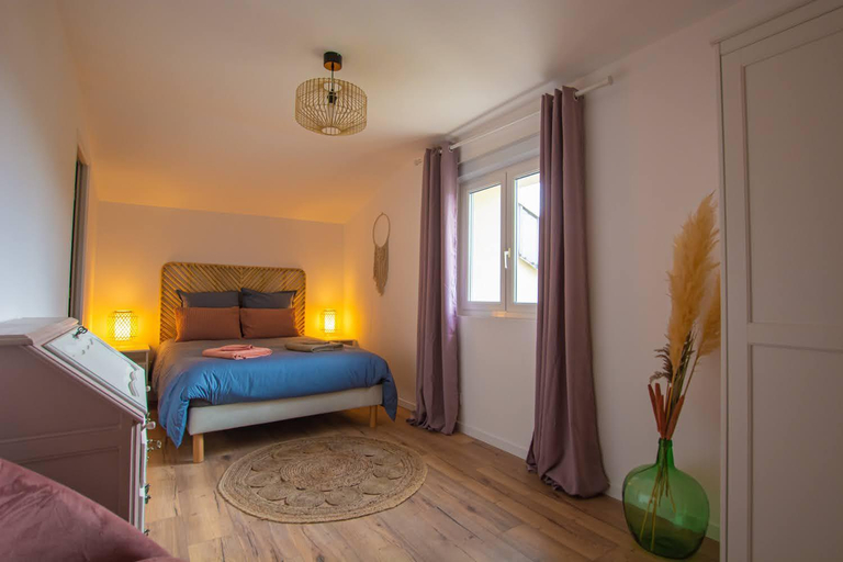 Emilie une nuit - 3 chambres au 2e etage - maison avec chats, Meurthe-et-Moselle