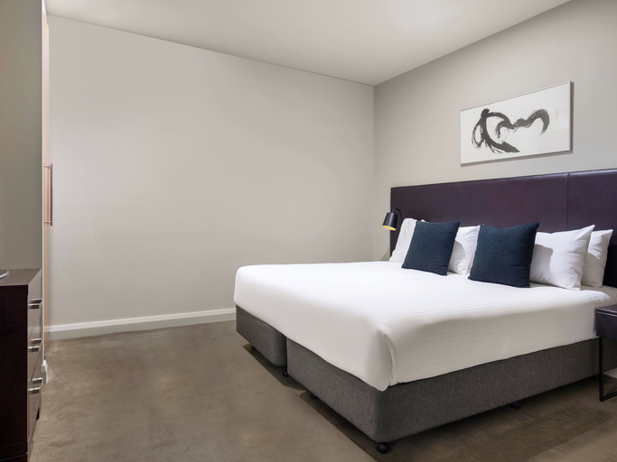 Bedroom 2, Mantra Hindmarsh Square Adelaide, Adelaide