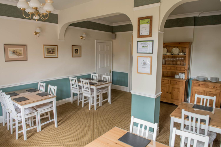 Food & Drinks, Lattice Lodge, Suffolk