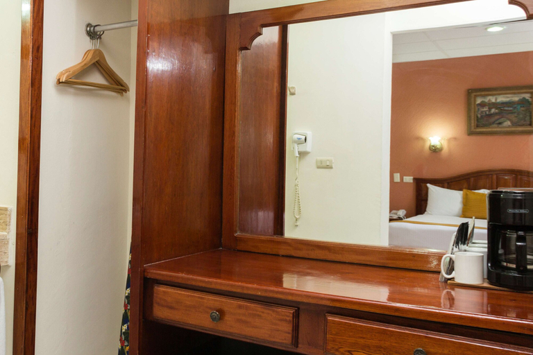 Bathroom 4, Best Western Hotel Madan, Centro