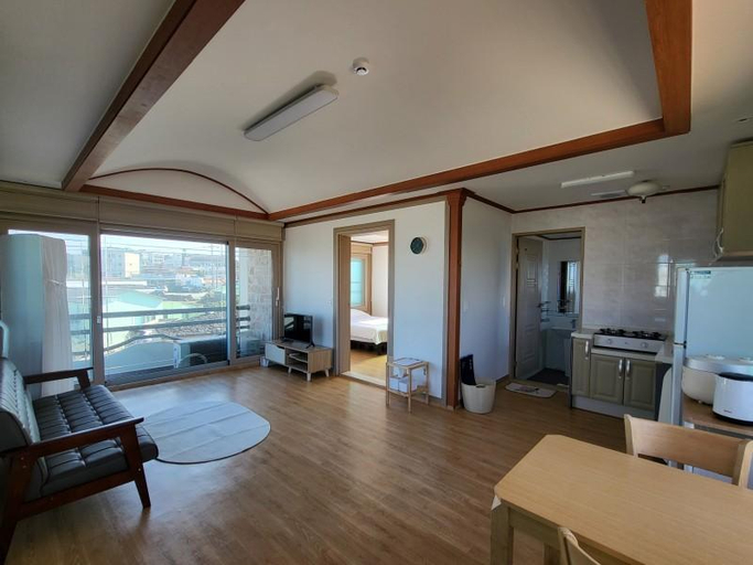 5, Jeju Hyeopjae Olle Pension, Jeju