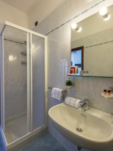 Bathroom 3, Hotel Drago - Garda Lake Collection, Verona