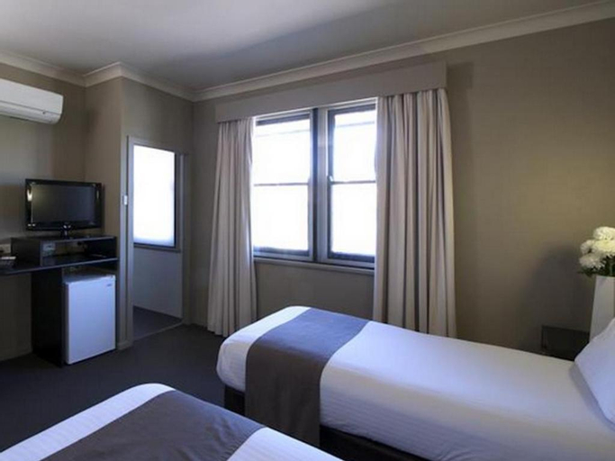 Bedroom 16
