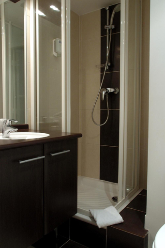 Bathroom 4, Lagrange Apart’Hotel Paris-Boulogne, Hauts-de-Seine