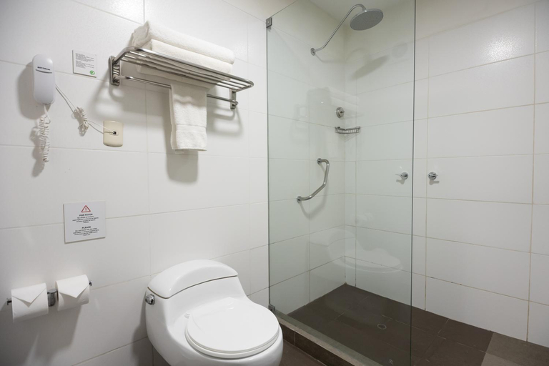 Bathroom 5, Casa Andina Premium Piura, Piura