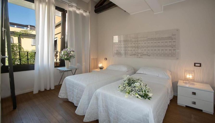 Others 2, LT - Room's Bed & Living, Monza and Brianza