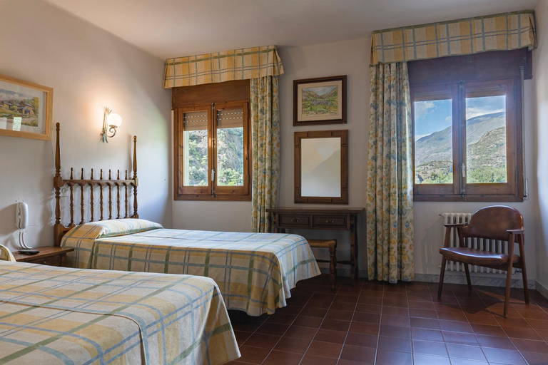 Bedroom 2, Hotel Cardos, Lleida