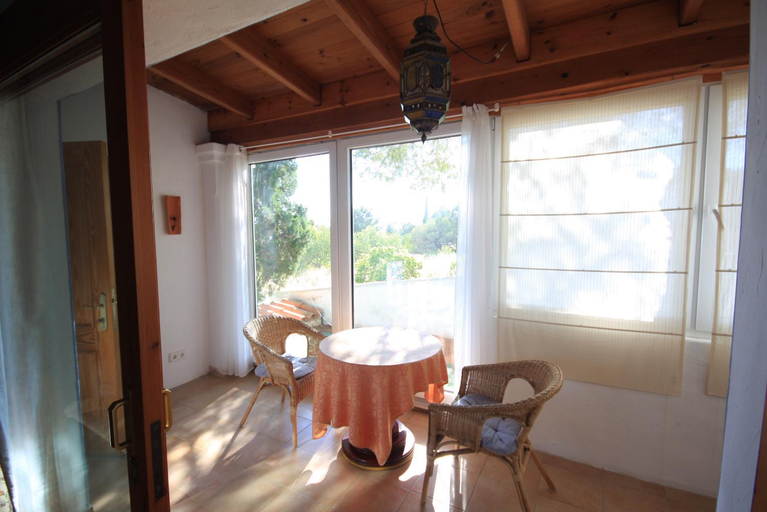Others 4, Can Alinda, Baleares