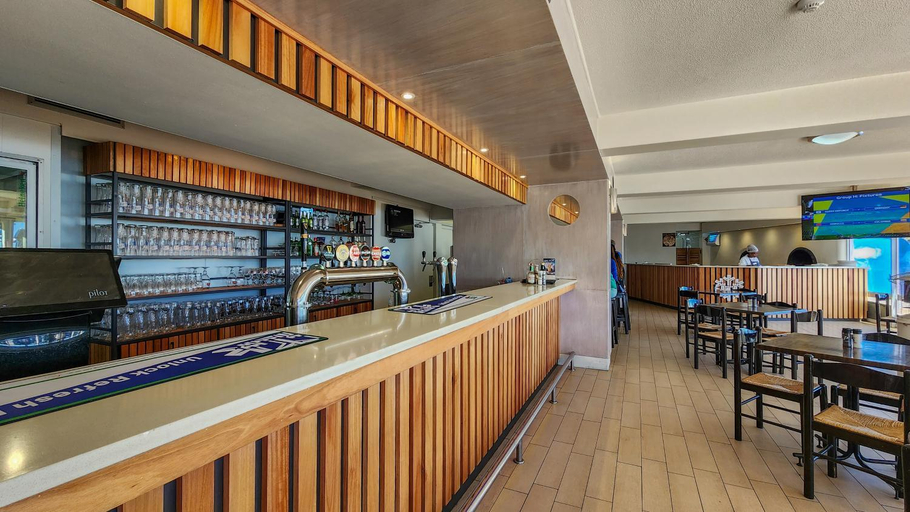 Food & Drinks 4, The Blue Peter Hotel, City of Cape Town
