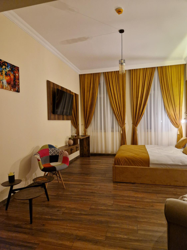 Bedroom 2, Bizi House Accommodation, Drobeta-turnu Severin