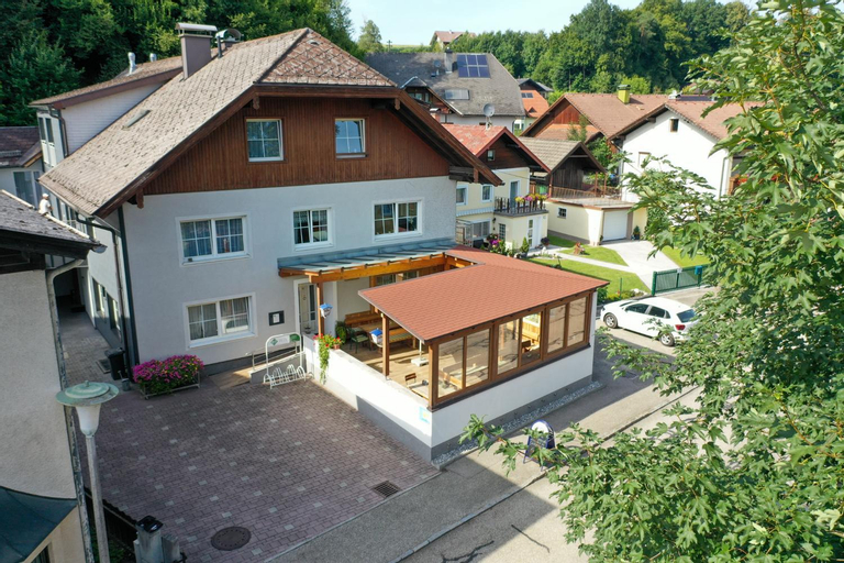 Gasthof-Pension Riedl, Vöcklabruck