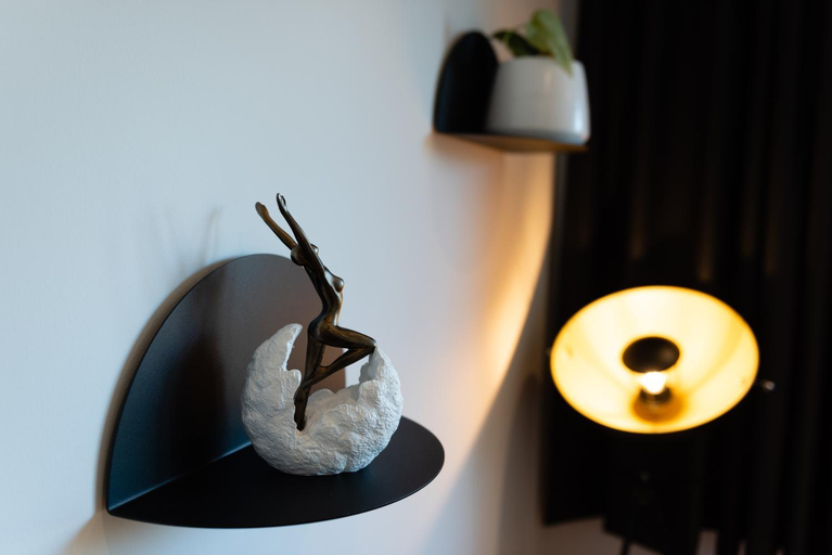 Others 4, Cocoon-Chambre d'Hotes, Namur