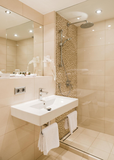 Bathroom, Hotel Europa Munich, München