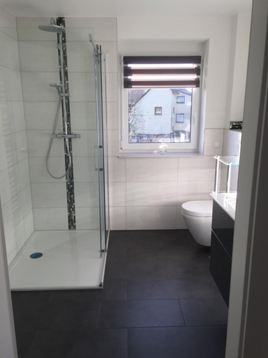 Bathroom, Ferienwohnung Sudpfalz mit Balkon & Weinbergblick - Valley SUW, Südliche Weinstraße