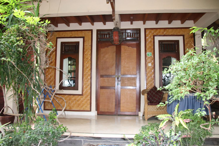 Blue Star Bungalows & Cafe, Karangasem