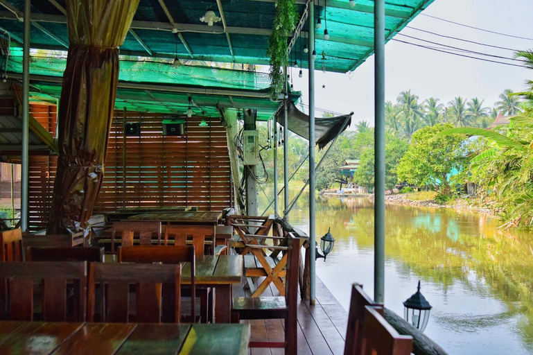 Food & Drinks 4, Baan Kornnara Resort, Amphawa