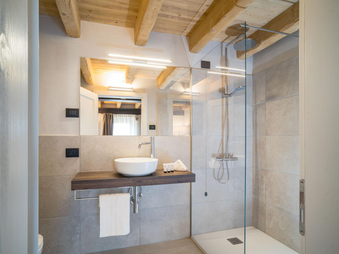 Others 5, Borgo San Verolo B&B, Verona
