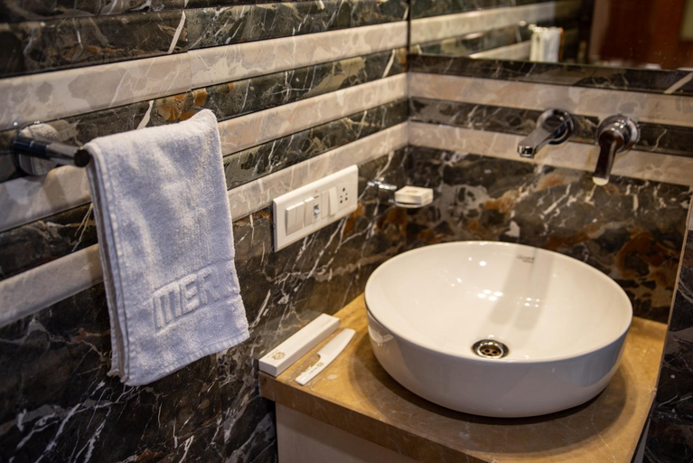 Bathroom 3, Meraki Inn , North 24 Parganas